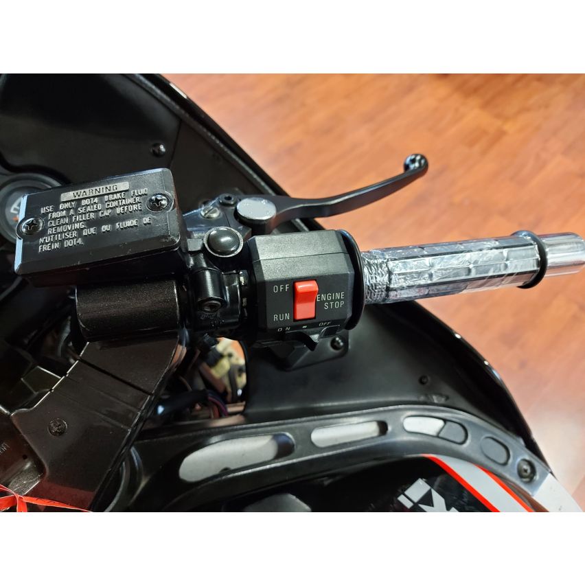 KAWASAKI ZX10 TOMCAT