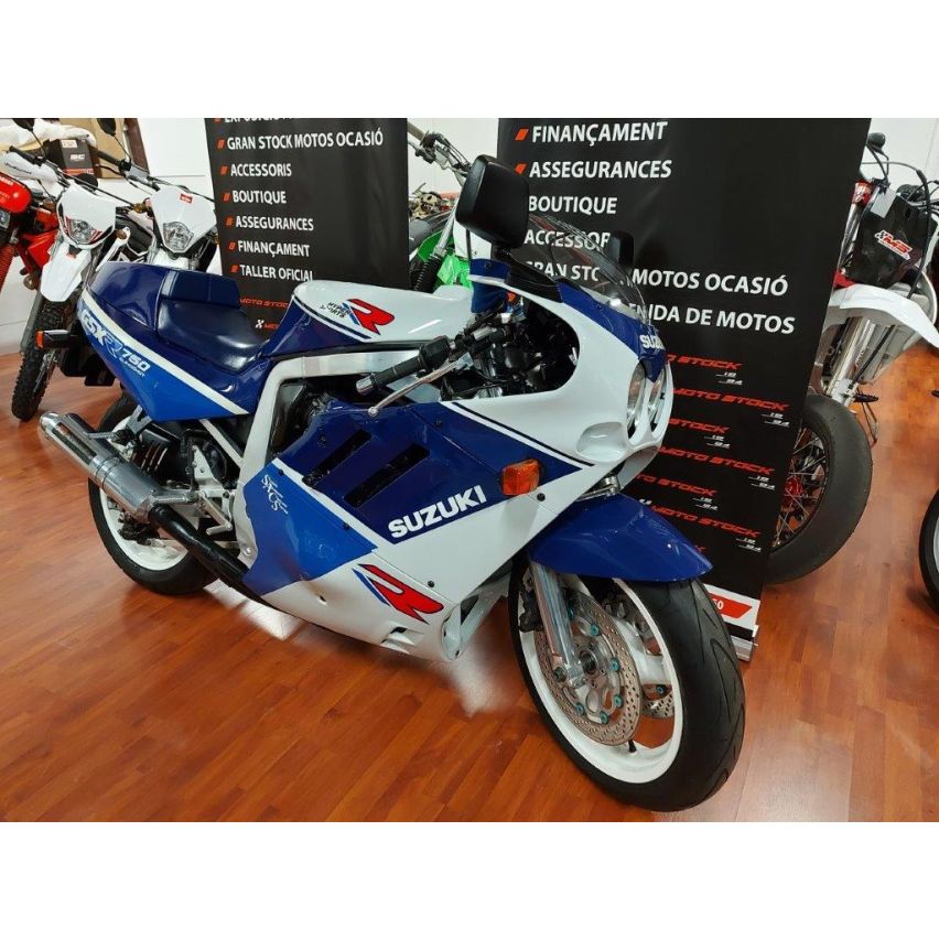 SUZUKI GSXR 750